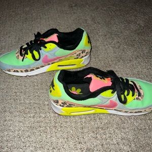 NIKE AIRMAX 90 LX 'ILLUSION/Dancefloor GREEN' SNEAKERS CW3499-300 WOMENS SZ 10.5